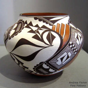 Geometric design on a polychrome jar