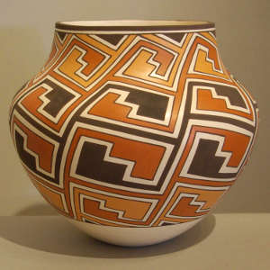 Interlocking geometric design on a polychrome jar