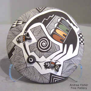 Cloudeater, fish, fine line and geometric design on a polychrome seed pot