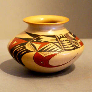 Bird element and geometric design on a polychrome jar