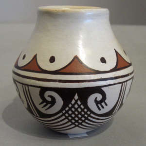 Rain bird and geometric design on a polychrome jar