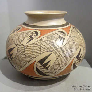 Polychrome jar with migration pattern design
