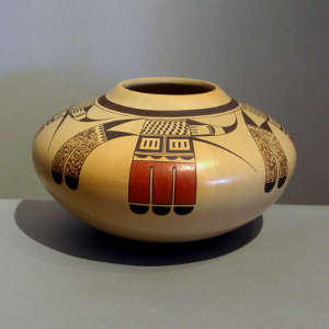 Bird element design on a polychrome jar