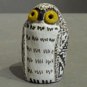 Polychrome owl effigy miniature