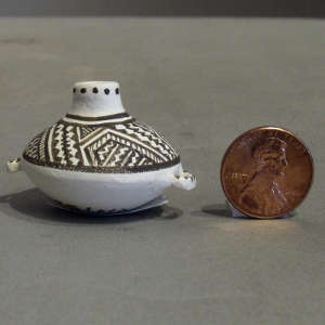 Black and white miniature pot