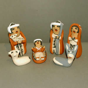 6 pieces in a nativity set