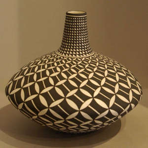 Geometric design on a black and white jar