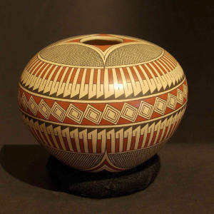 Bands of Paquime geometric designs on a polychrome jar