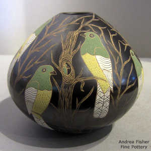 Parrot and branches motif on a polychrome jar