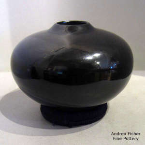 Plain polished black jar