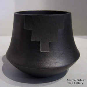 Sgraffito kiva step design on a micaceous black jar