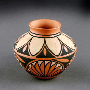 Geometric design on a polychrome jar