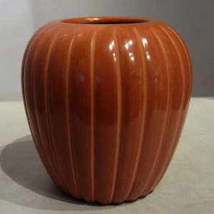 Red melon jar grooved