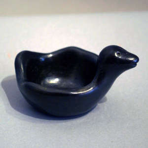 Black bird bowl