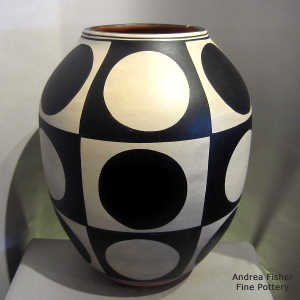 Geometric design on a polychrome jar