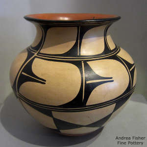 Geometric design on a polychrome jar