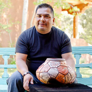 Daryl Candelaria, San Felipe Pueblo Potter Photo of Daryl Candelaria