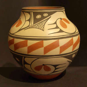 Geometric design on a polychrome jar