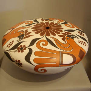 Parrot and floral design on a giant polychrome seedpot