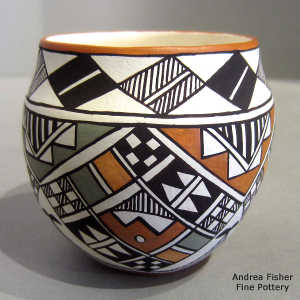 Shard geometric design on a polychrome jar