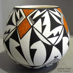 Geometric design on a polychrome jar