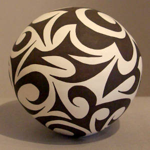 Tattoo design on a black and white seed pot