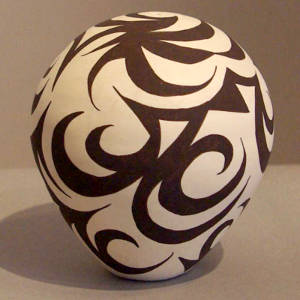 Tattoo design on a black and white seed pot