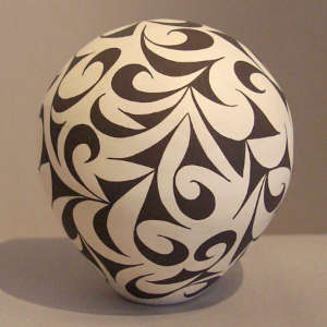 Geometric design on a black and white seedpot