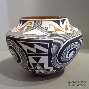 Tularosa spiral, fine line and geometric design on a polychrome jar