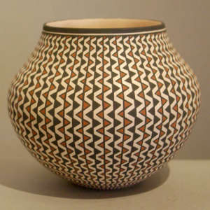 Geometric design on a polychrome jar