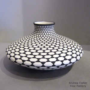 Geometric design on a black and white jar