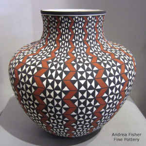 Geometric design on a polychrome jar