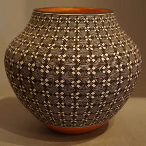 Geometric design on a polychrome jar