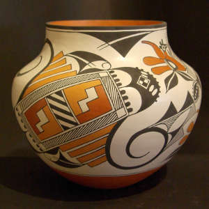 Parrot and geometric design on a polychrome jar