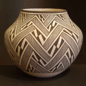 Lightning and rain design on a black and white jar