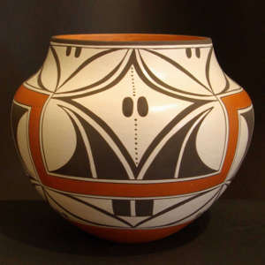 Geometric design on a polychrome jar