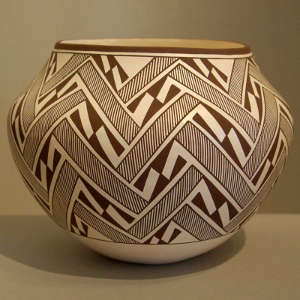 Lightning and rain design on a black and white jar