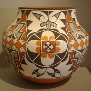 Geometric design on a polychrome jar