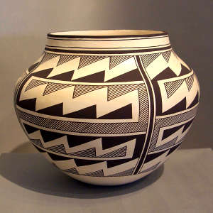 Geometric design on a black and white jar