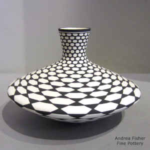 Geometric design on a black and white jar