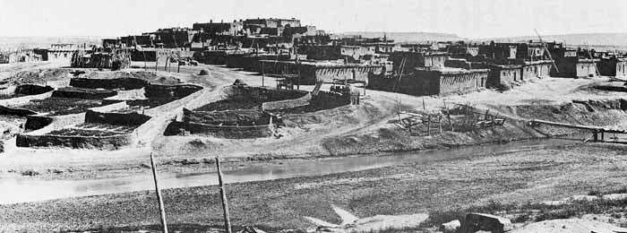 Zuni pueblo around 1880, Hawikuh looked similar to this multi-story structure of rooms and ladders