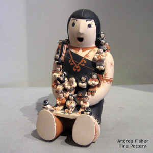 20 children on a grandmother storyteller