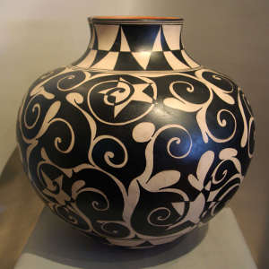 Black and white geometric design on a polychrome jar
