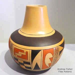 Geometric design on a polychrome jar with fire clouds