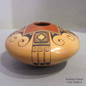 4-direction eagletail and geometric design on a polychrome jar
