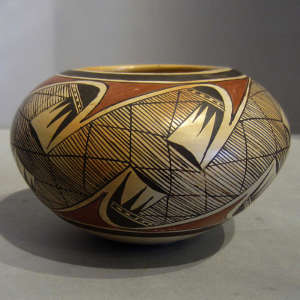 Migration pattern design on a Hopi pot