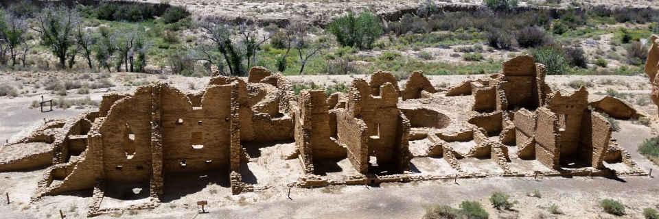 Looking down on the prehistoric ruin of Kin Kletso