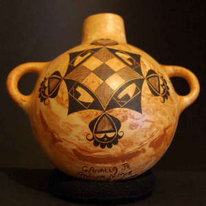 Geometric designs on a Mixed canteen