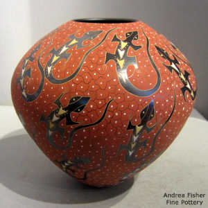 Lizard and geometric design on a polychrome jar