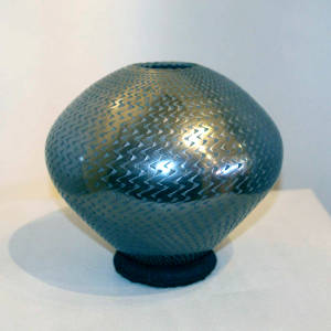 Corrugated surface on a black jar